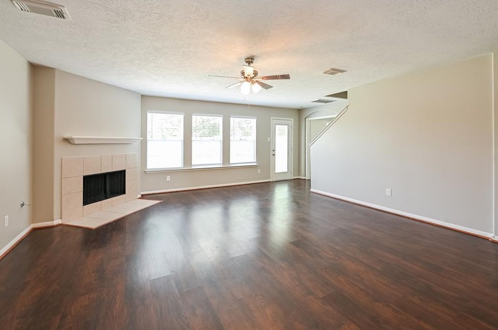 12050 Green Butte Ct, Houston, TX 77044