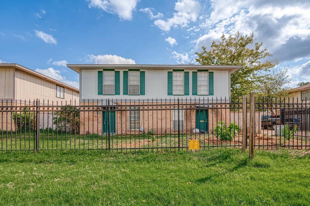 1914 Upland, Houston, TX 77043