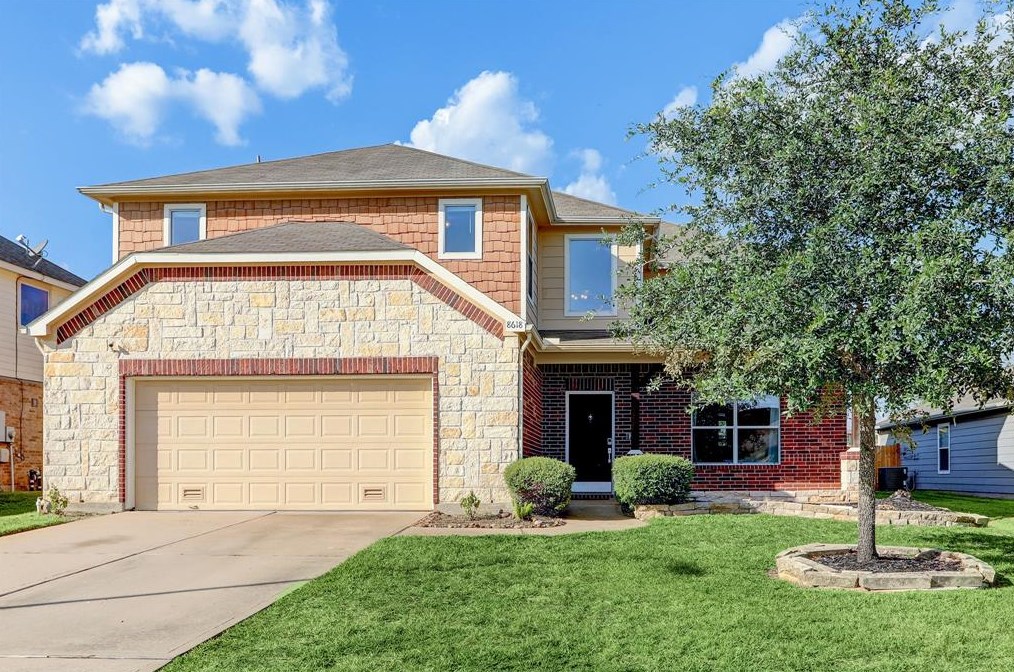 8618 Sweet Pasture Dr, Tomball, TX 77375