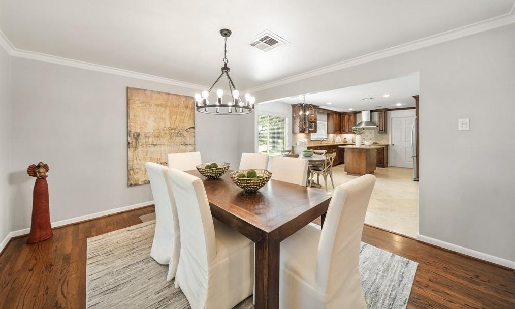 3515 Sun Vly Dr, Houston TX  77025-4137 exterior