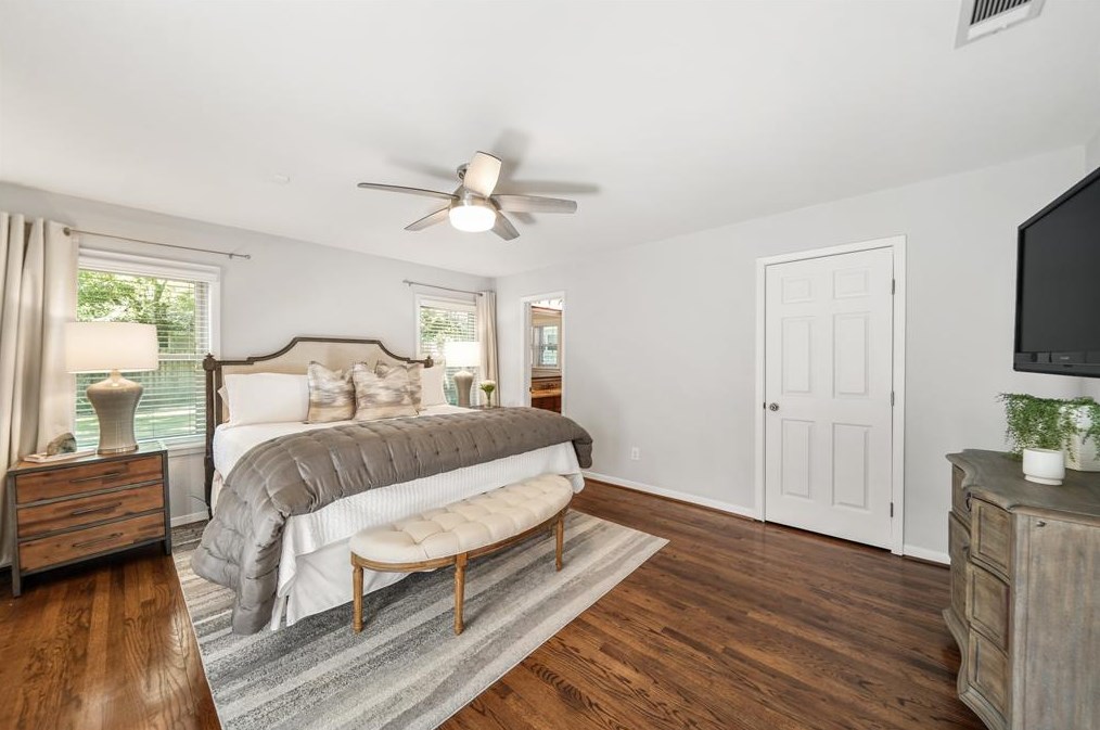 3515 Sun Vly Dr, Houston TX  77025-4137 exterior