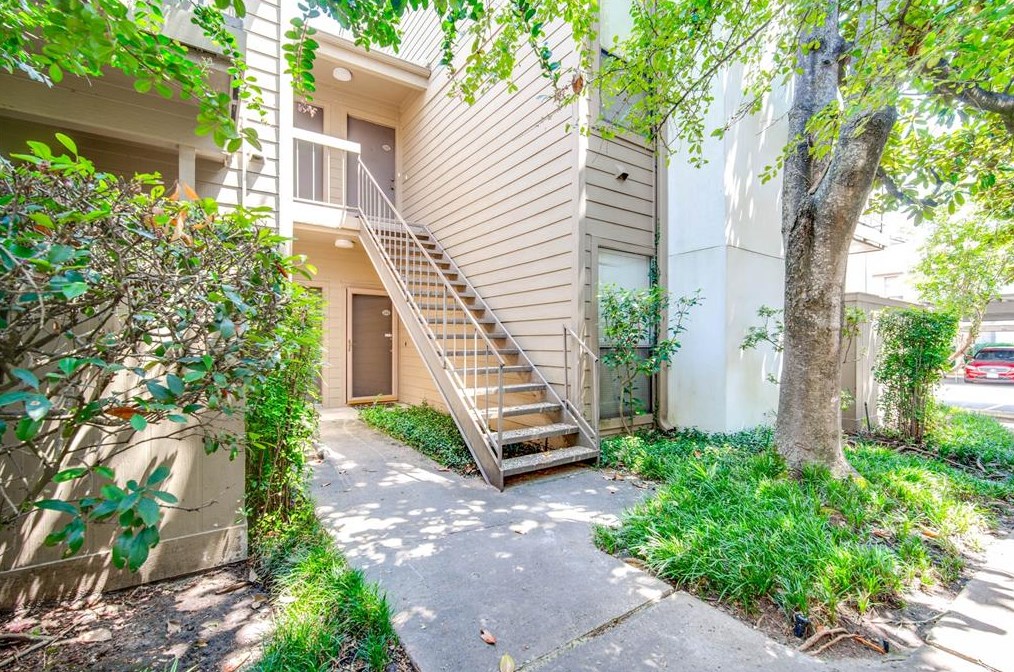 10053 Westpark Dr Apt 288, Houston, TX 77042