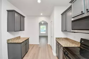 25469 Black Spruce Dr, Cleveland, TX 77328 - Photo 6