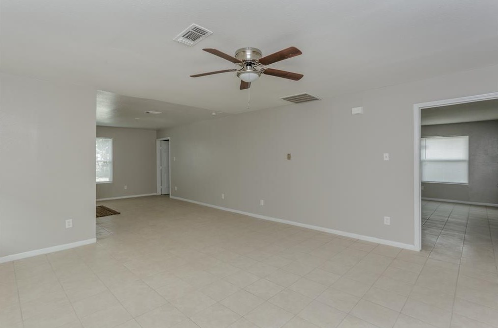 5130 Chapman St #5, Houston, TX 77009