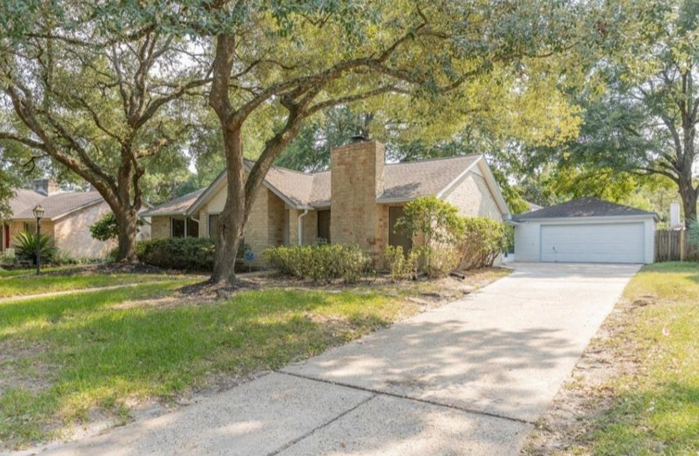 4011 Flint Creek Dr, Humble, TX 77339-1333
