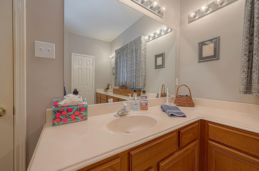 1407 Green Tree Dr, Tomball TX  77375-4361 exterior