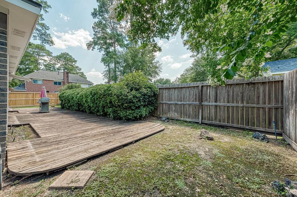 1407 Green Tree Dr, Tomball TX  77375-4361 exterior