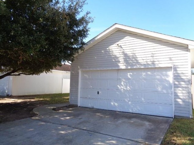 10018 Berrybriar Ln, Tomball, TX 77375