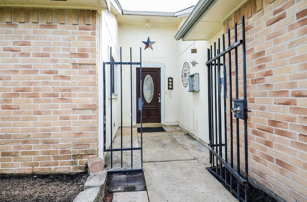 2762 Sicklepod Dr, Houston, TX 77084