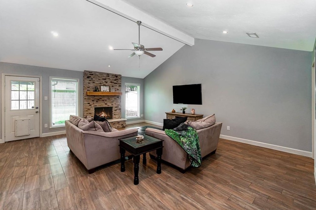 2511 Shady Bayou Ln, Spring, TX 77373-9122