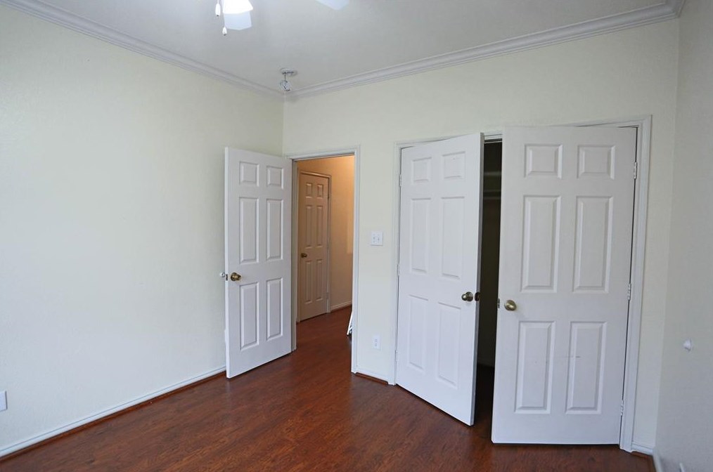 9400 Bellaire Blvd, Houston TX  77036-4551 exterior