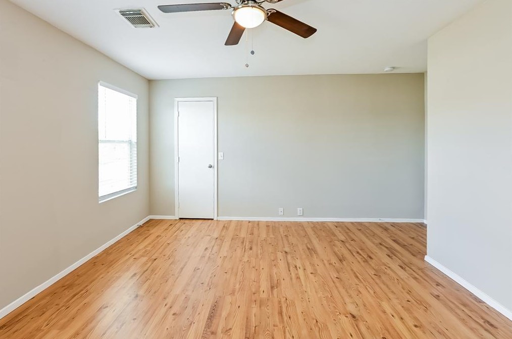 3422 Dartmouth Field Ln, Fresno, TX 77545