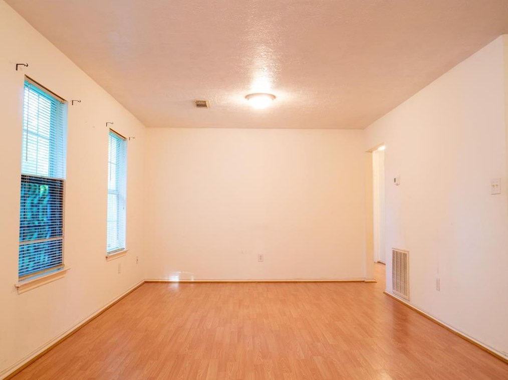 5706 Tuskegee St, Houston TX  77091-4123 exterior