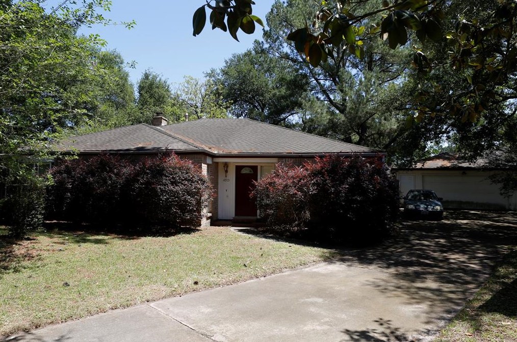 4915 Spanish Oak Dr, Houston, TX 77066-2920