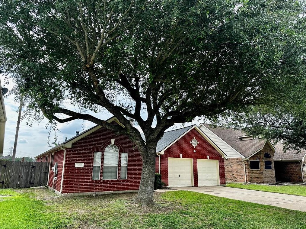 23023 Canal Rd, Richmond, TX 77406