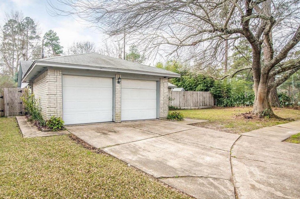 5602 Golden Grove Dr, Spring, TX 77373-7286