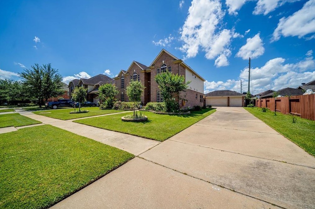 21111 Somervell Ct, Richmond, TX 77406