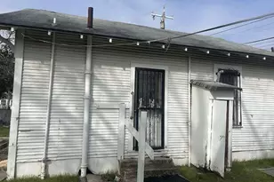 1718 N Walters, San Antonio, TX 78208 - Photo 4