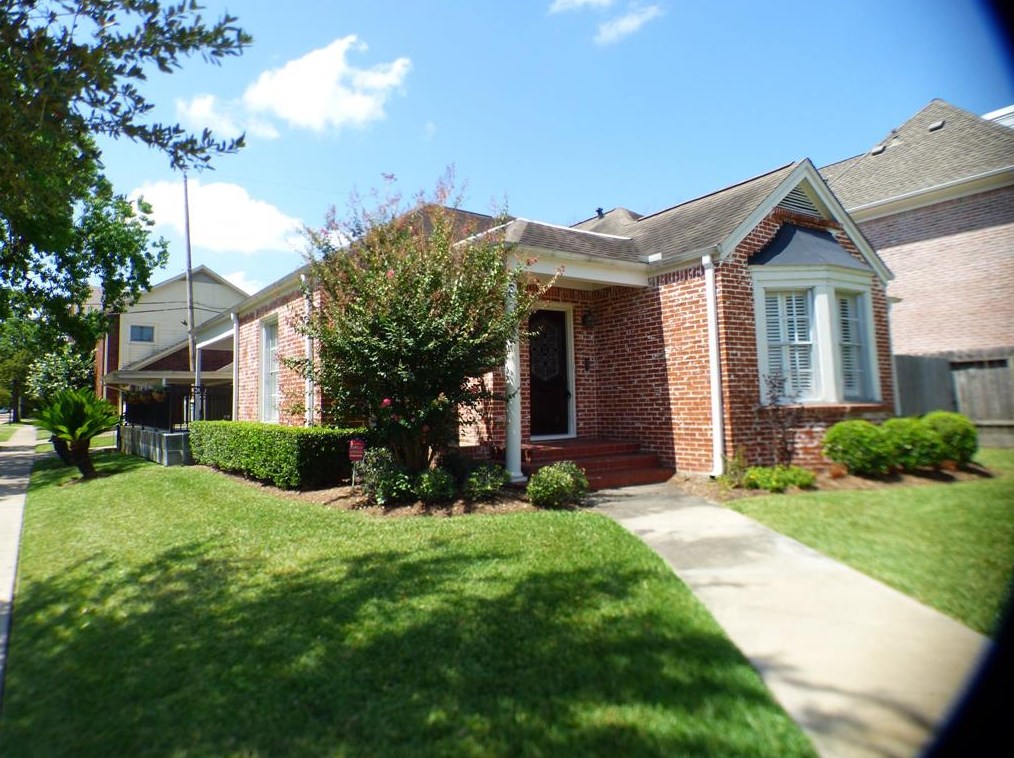 2801 Plumb St, Houston, TX 77005