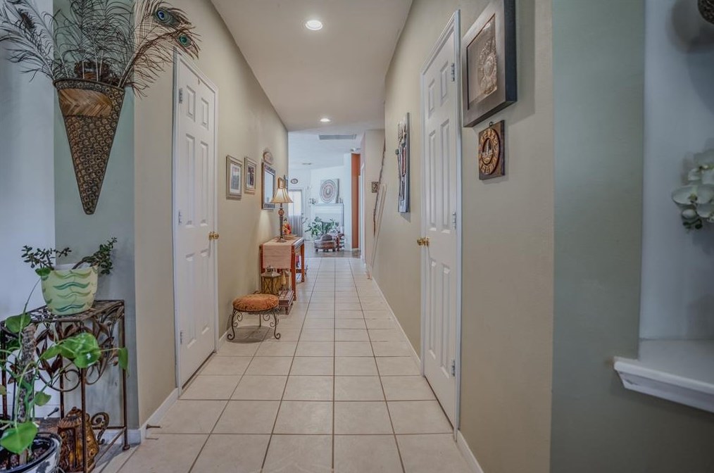 5114 Arborwood Dr, League City, TX 77573