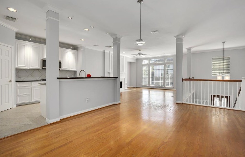 1904 Wilson St, Houston, TX 77006-1550