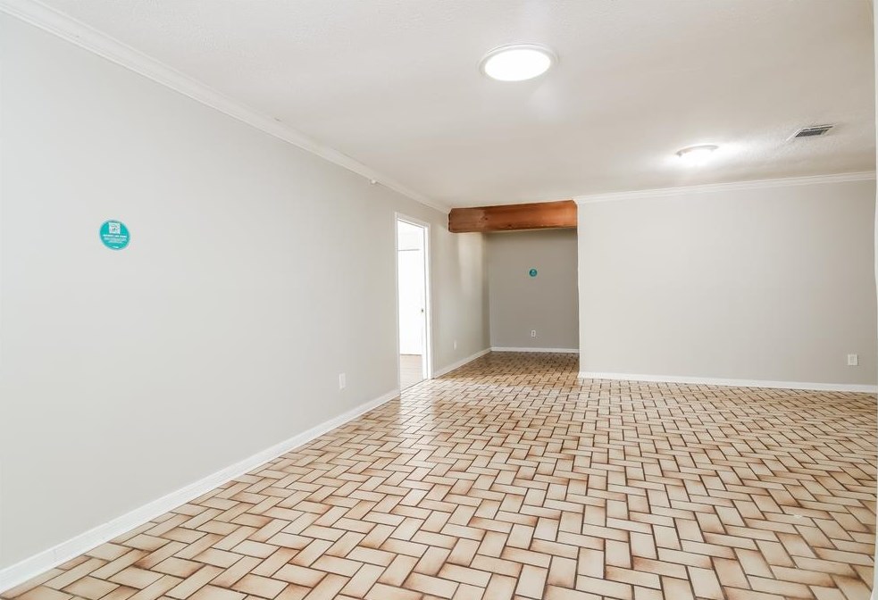 6407 Oaknut Dr, Houston TX  77088-6422 exterior