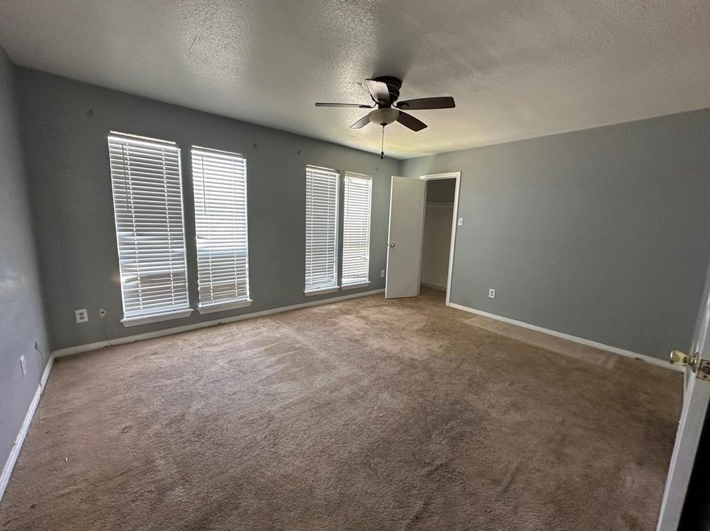 8332 Oakhaven Rd, Morgans Point, TX 77571-3610