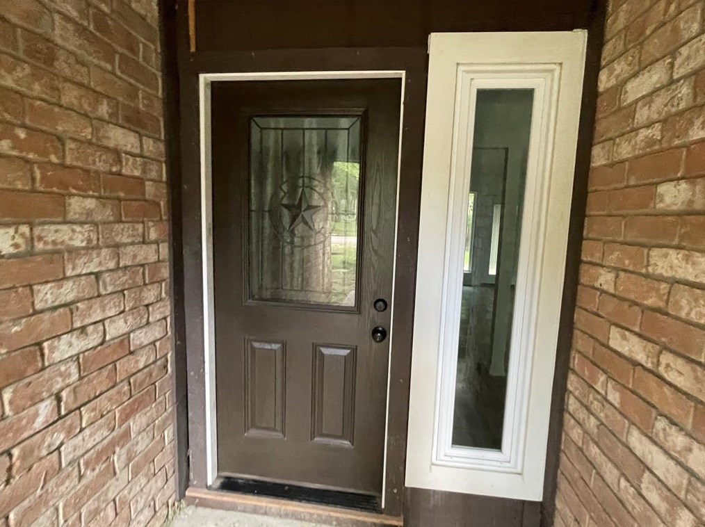 727 Angelina Dr, Conroe, TX 77302