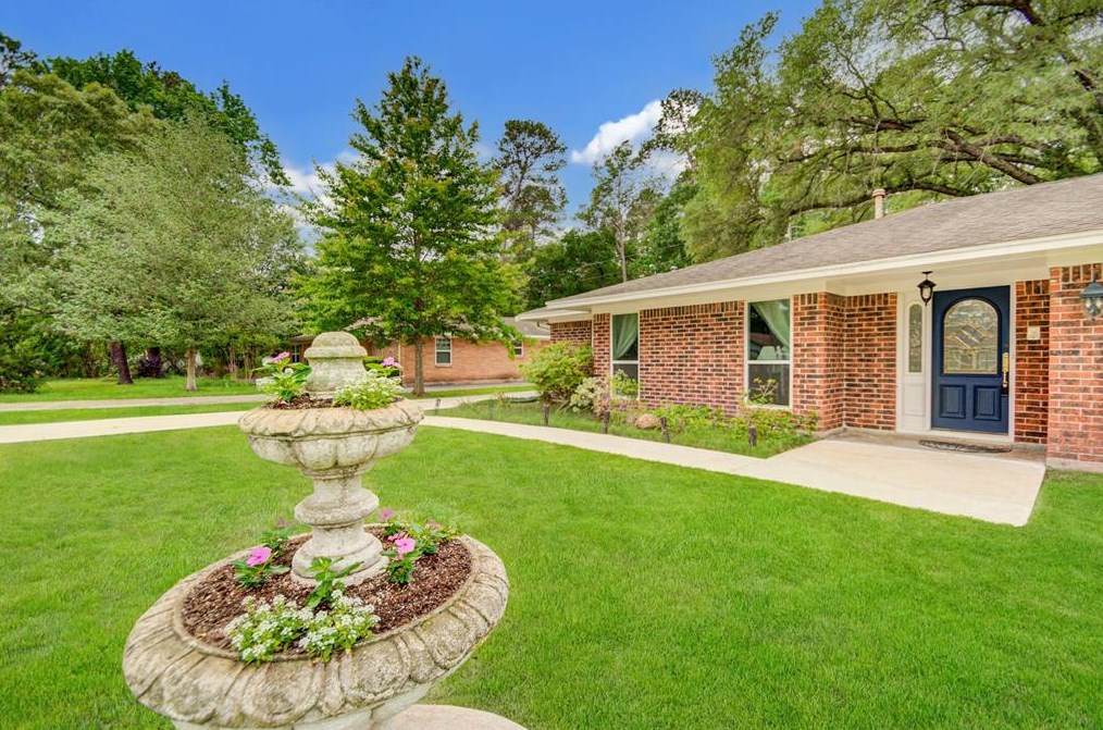 12015 Cottonwood Ln, Cypress, TX 77429-2747