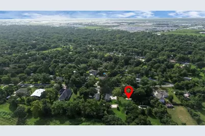 6735 Alpine Drive, Houston, TX 77061 - Photo 2