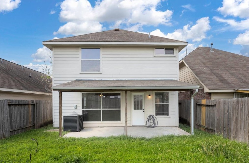 13839 Maximos Dr, Houston TX  77083-8047 exterior