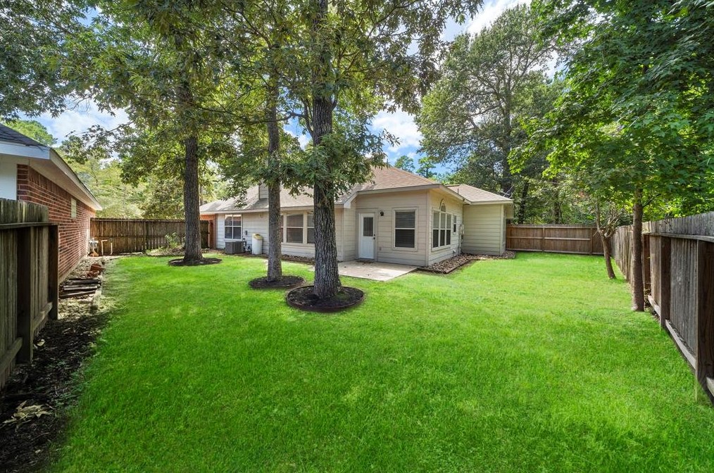 38 Bayou Springs Ct, Spring TX  77382-1061 exterior