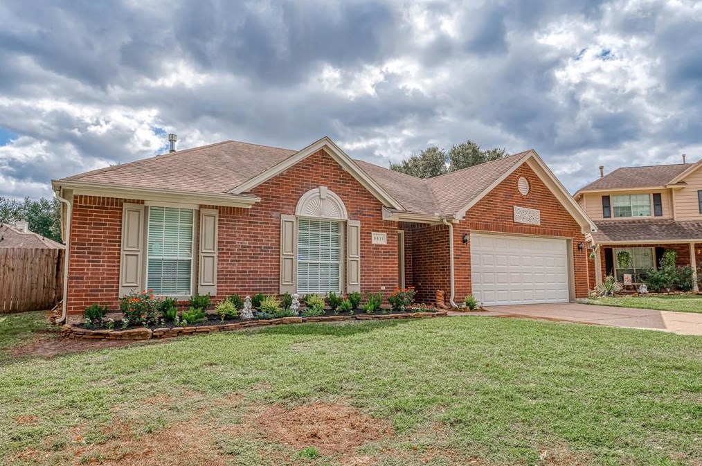 9611 Berlin Ct, Houston, TX 77070-2072