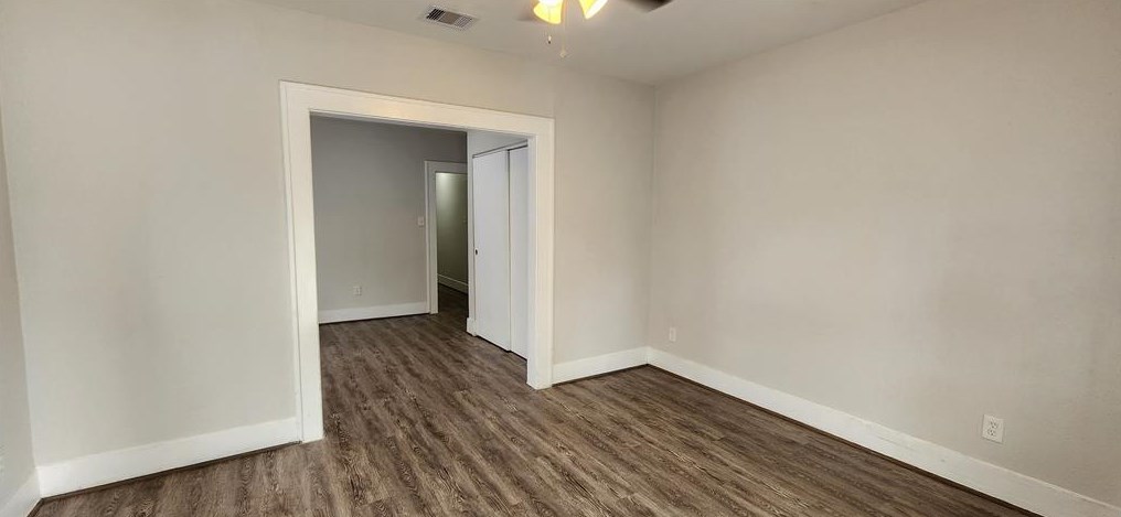 4403 Hull St, Houston, TX 77021