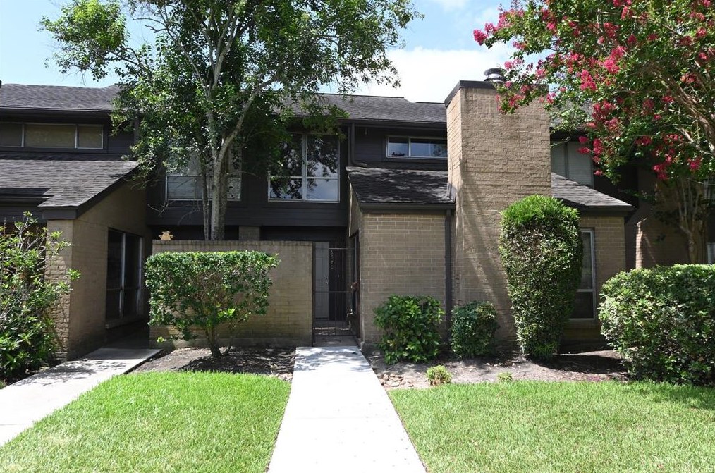 16570 Space Center Blvd, Houston, TX 77058-2040