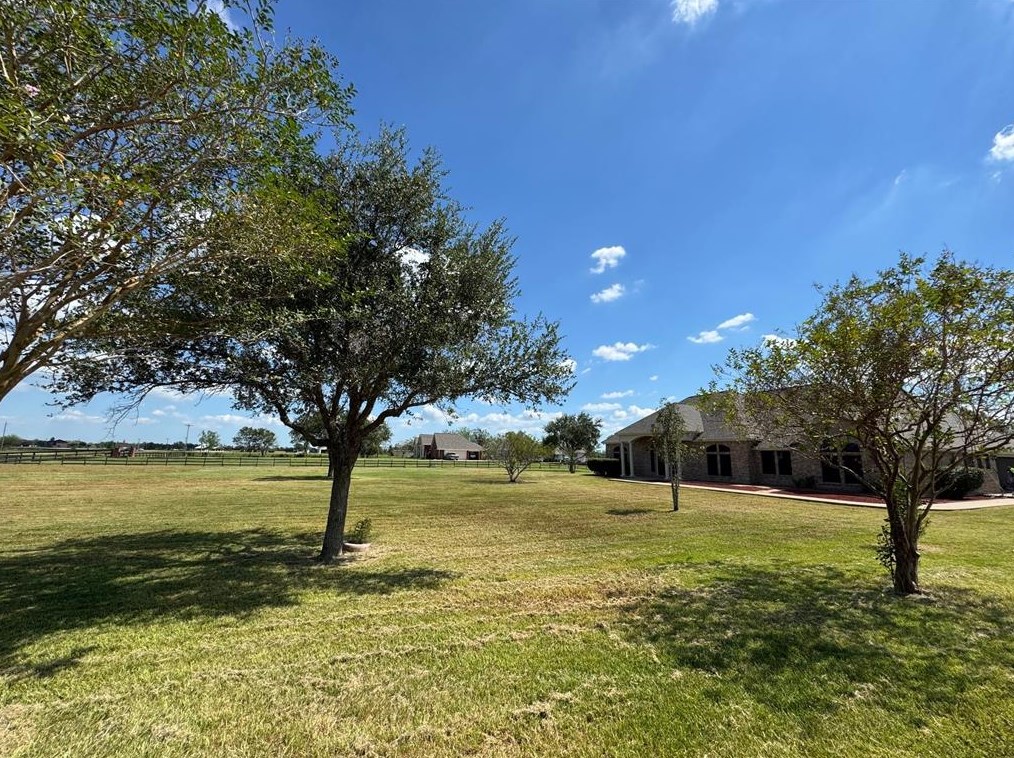 20111 Fm523, Angleton, TX 77515