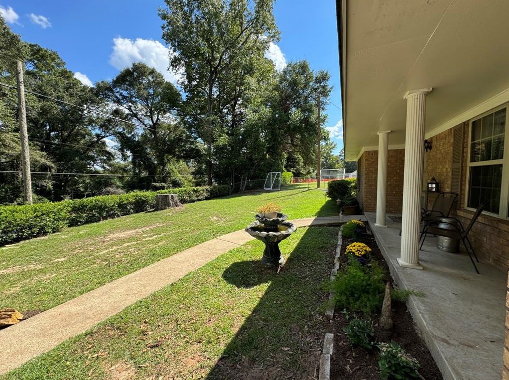 803 N Nellius St, Woodville, TX 75979