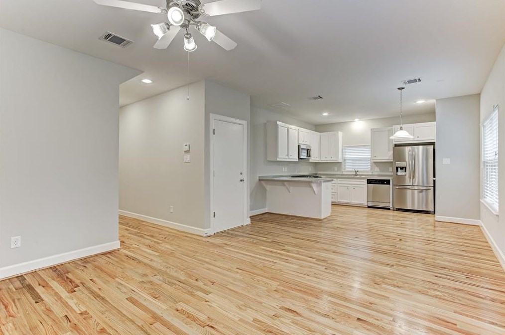 833 40th St, Houston TX  77022-4738 exterior