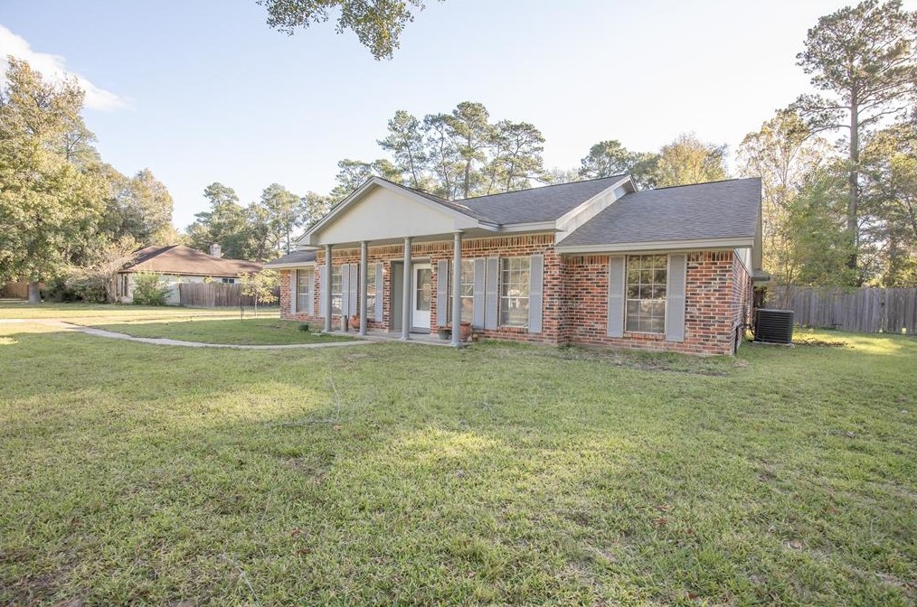 2406 Roman Forest Blvd, Roman Forest, TX 77357-3291