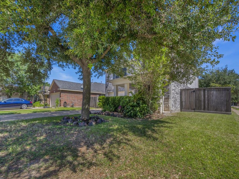 4702 Rumbling Canyon Ct, Katy, TX 77449-6717