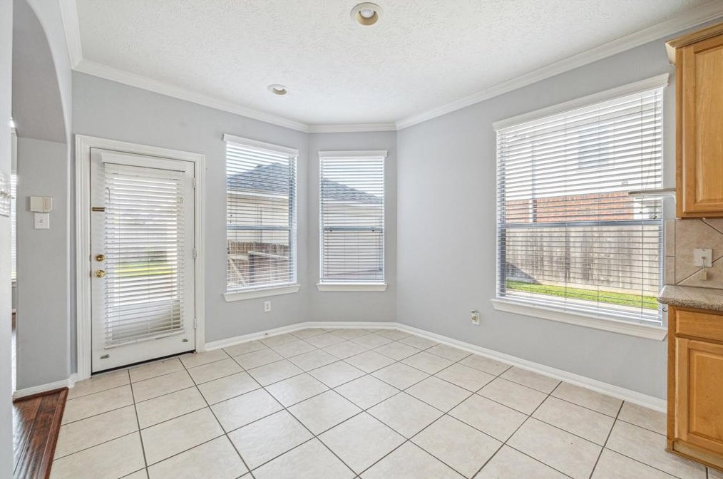 2122 Fortuna Bella Dr, Pearland TX  77581-5285 exterior