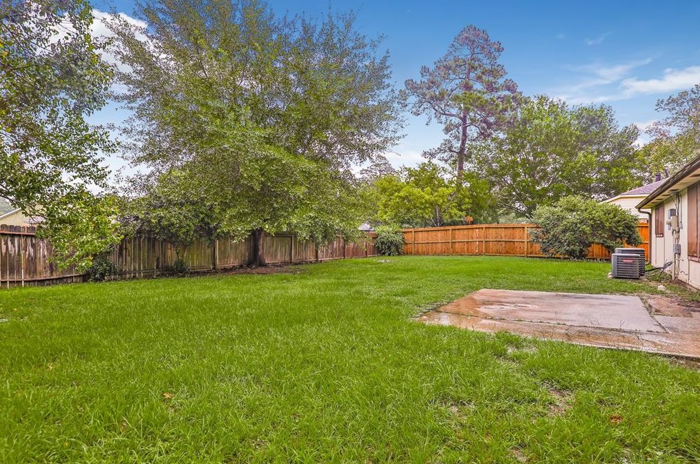 8215 Burnt Ash Dr, Humble, TX 77338-2739