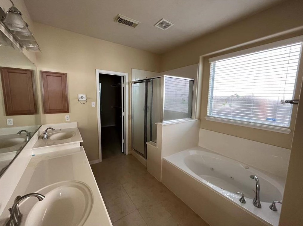 16003 Emerald Briar Ln, Houston TX  77084-6861 exterior