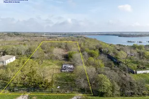 5614 Hwy 6, Hitchcock, TX 77563 - Photo 1