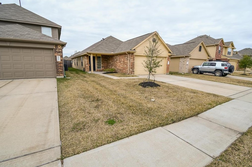 5823 S Brenwood Dr, Katy, TX 77449