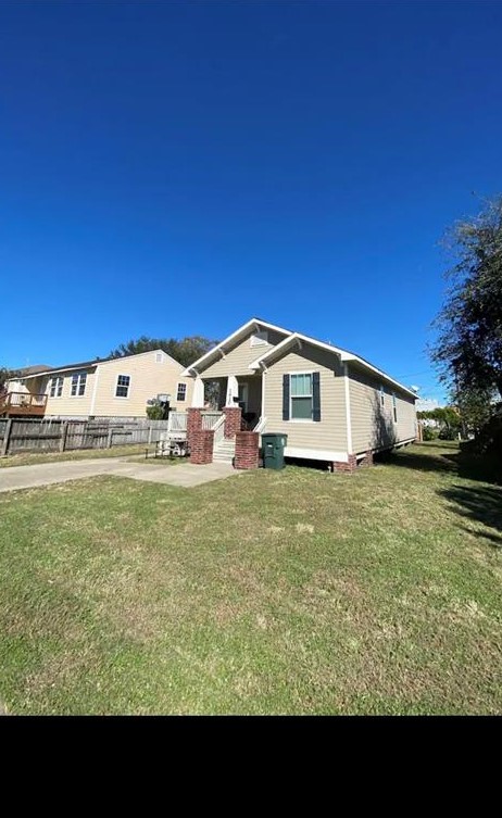 1420 Belo Pl, Galveston, TX 77551