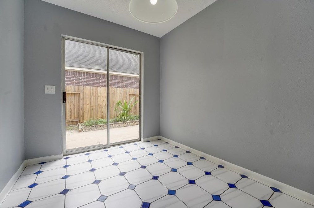 10418 Wayward Wind Ln, Houston TX exterior