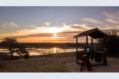 100 Labrador Lane, Columbus, TX 78934 - Photo 8