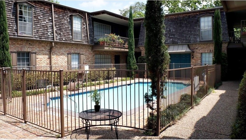 5353 Dora St #15, Houston, TX 77005