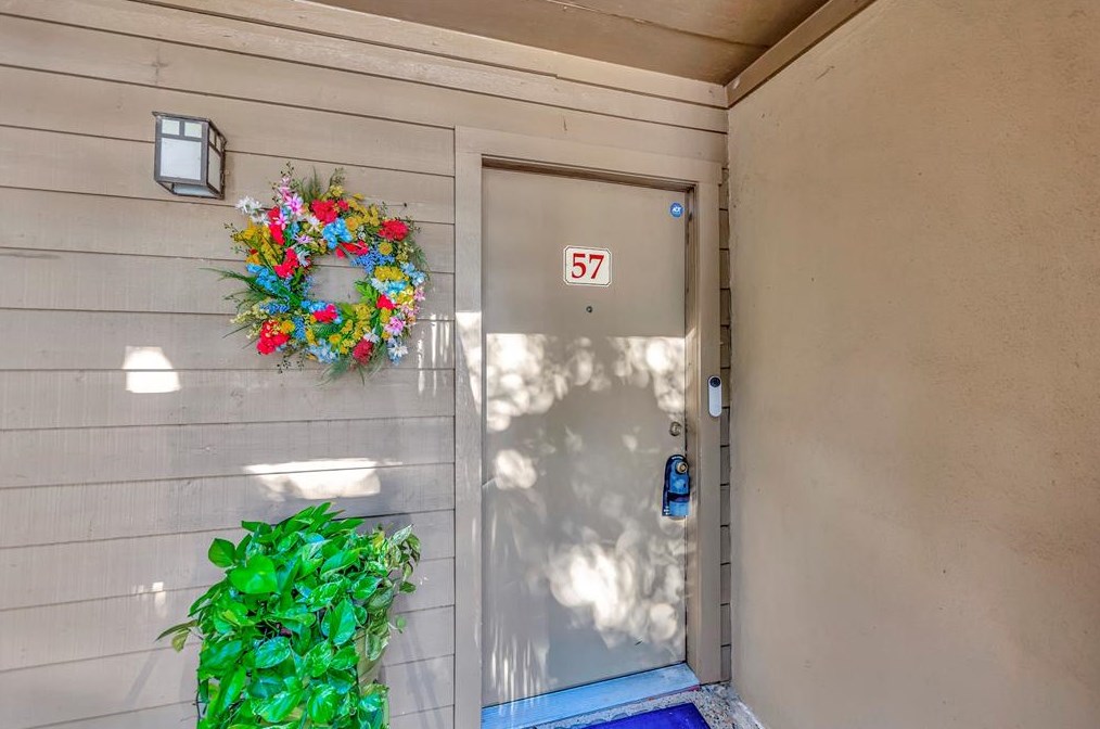 3300 Pebblebrook Dr #57, Taylor Lake Village, TX 77586